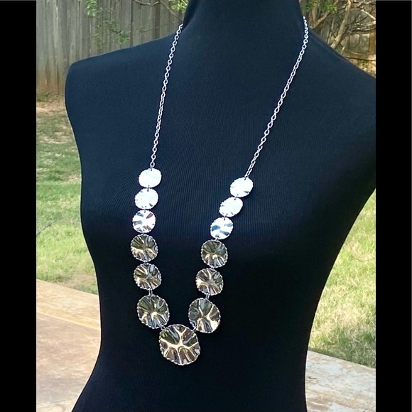 NWT BALLET HAMMERED SILVER MEDALLION NECKLACE - Picture 3 of 6